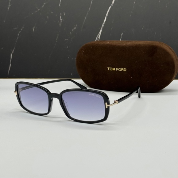NEW TOM FORD TF923 01B UNISEX SUNGLASSES TOM FORD BONHAM FT0923/S SQUARE EYEWEAR main image 8